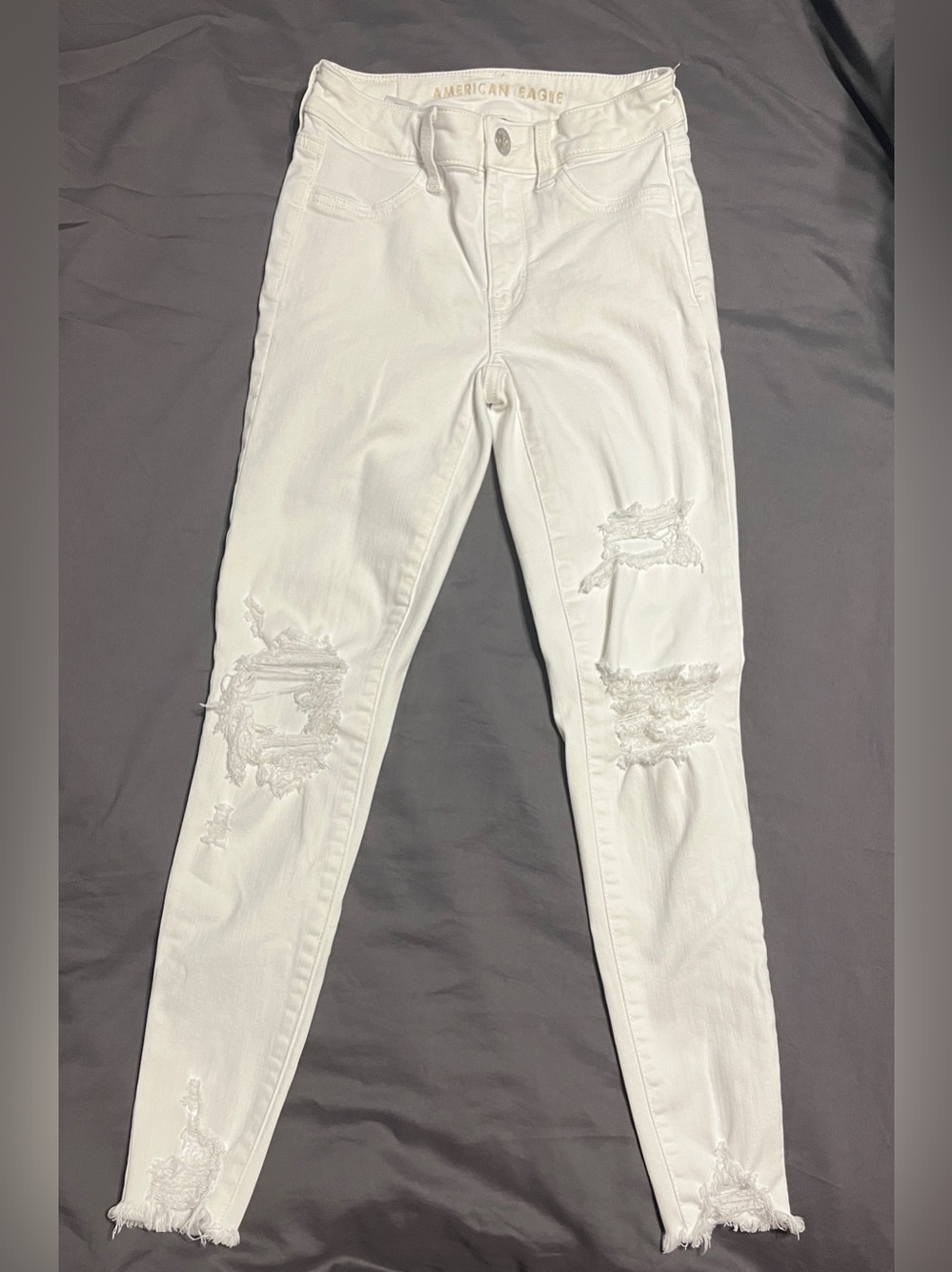 American Eagle Outfitters White Distressed High-Rise Jeggings, size 0